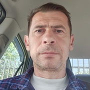 Василий, 46, Софрино
