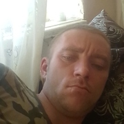 Андрей, 31, Красные Баки