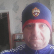 Андрей, 47, Родники