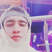 Дима, 20, Артем