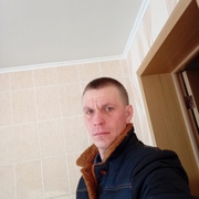 Артём, 34, Змеиногорск