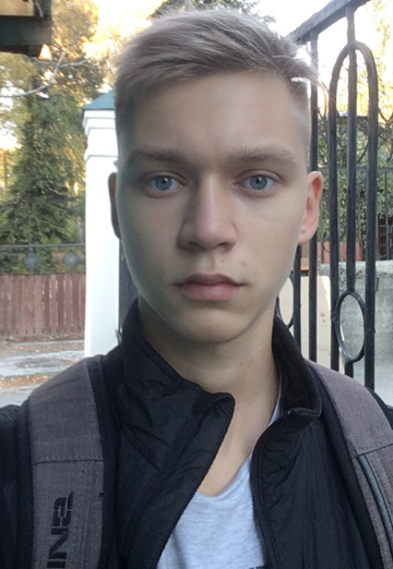 Моя фотография - Дмитрий, 23 из Озерск (@dmitriy352238)