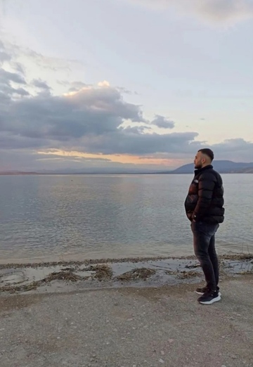 Onur (@onur671) — my photo № 3