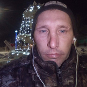 Александр, 38, Татищево