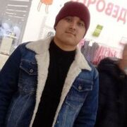 Мумин, 21, Пластун
