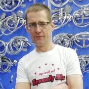 Александр, 42, Белогорск