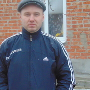 Вадим, 41, Старощербиновская