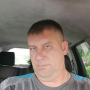Денис, 42, Артем