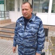 Олег, 60, Белогорск