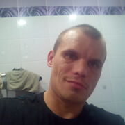 Игорь, 37, Волхов