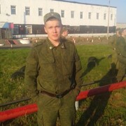 Кирилл, 31, Артем
