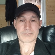 Максим, 46, Москва