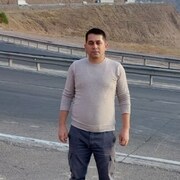 Миша, 35, Санкт-Петербург