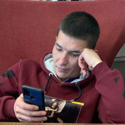 Олег, 29, Большой Камень