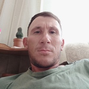 Олег, 32, Екатеринбург