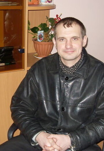 Моя фотография - Дмитрий, 43 из Кувандык (@psbaza56)