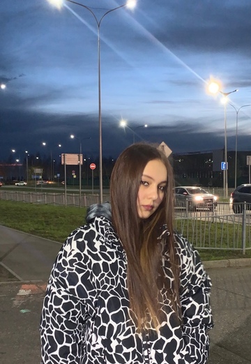 Моя фотография - Ангелина, 19 из Альметьевск (@angelikssssss)