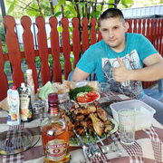 Александр, 30, Славгород
