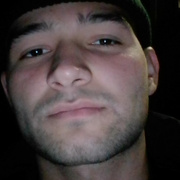 Али, 21, Реж