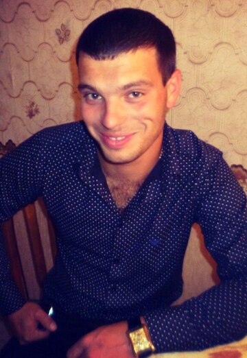 Моя фотография - Дмитрий, 35 из Астрахань (@dmitriy171998)
