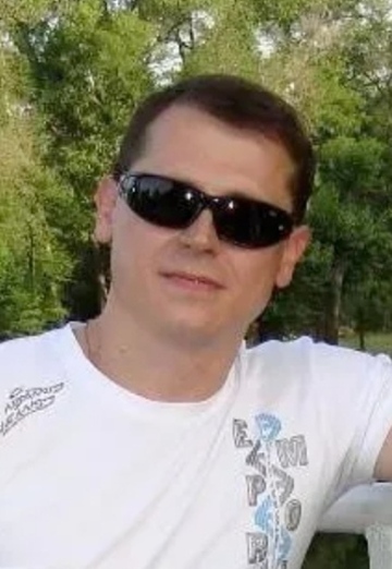 La mia foto - Ruslan, 44 di Tujmazy (@ruslan278481)