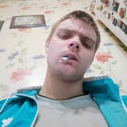 Игорь, 21, Рославль