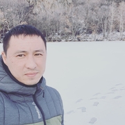 Игорь, 32, Уссурийск