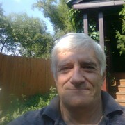 миша, 67, Белоомут