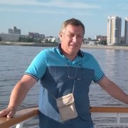 Максим, 55, Москва
