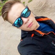 кирилл, 21, Уржум