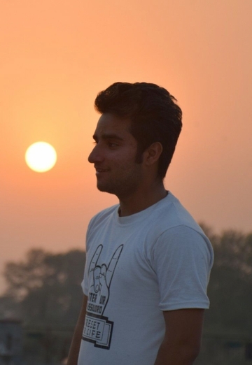 My photo - Ümãīr, 25 from Islamabad (@mr873)