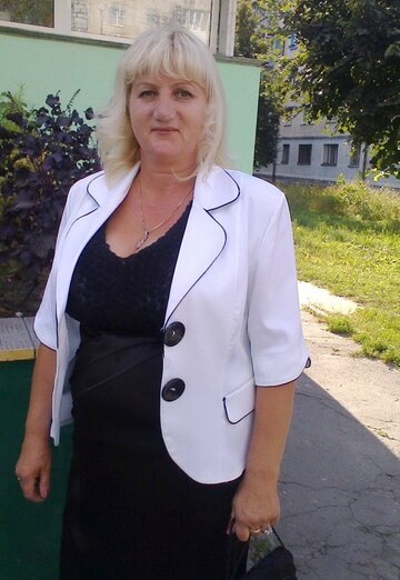 Моя фотография - Валентина, 63 из Новоград-Волынский (@valentina9726)