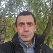 Александр, 39, Быков