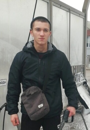 Моя фотография - Данил, 20 из Волгодонск (@danilnevscky)