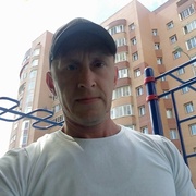 Виталий, 40, Гдов