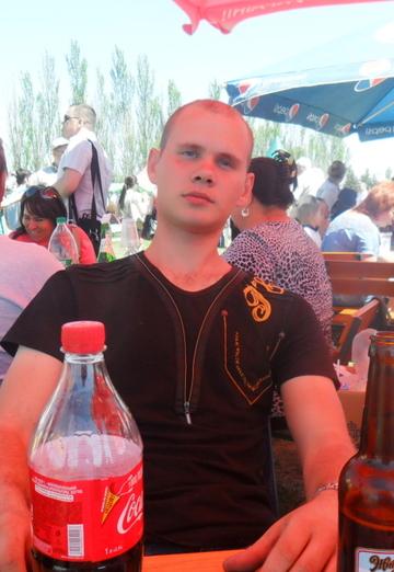 Моя фотография - Владимир, 31 из Снежное (@vladimir206815)