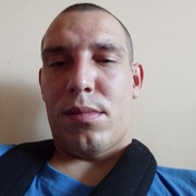 Василий, 29, Белгород