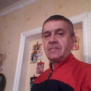 Валерий, 67, Суворов