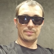 Олег, 31, Волжский (Волгоградская обл.)