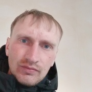 Саша Зиновьев, 28, Таврическое