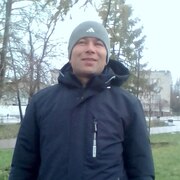 олег, 51, Усолье