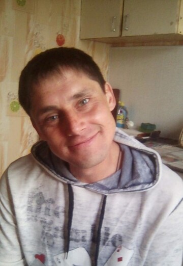 Моя фотография - Алексей, 40 из Брянка (@aleksey390430)