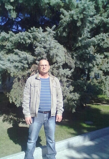 Моя фотография - Алексей, 57 из Новомосковск (@aleksey335142)