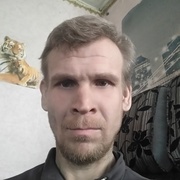 Олег, 40, Белово