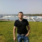Олег, 40, Сандово
