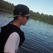 Алексей Семиков, 22, Урень