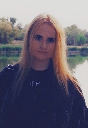 Моя фотография - Дарья, 21 из Волжский (Волгоградская обл.) (@darya63744)