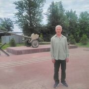 Михаил, 52, Краснозаводск