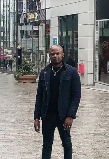 mr J (@mrj27) — my photo № 1