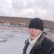 Александр, 26, Дарасун